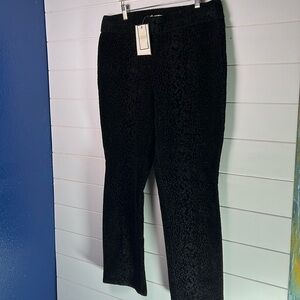 Dana Buchman nwt large pants. A206
